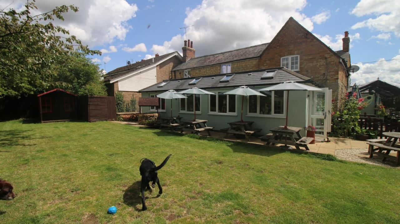 The White Lion At Wicken Bed & Breakfast Milton Keynes Exterior photo