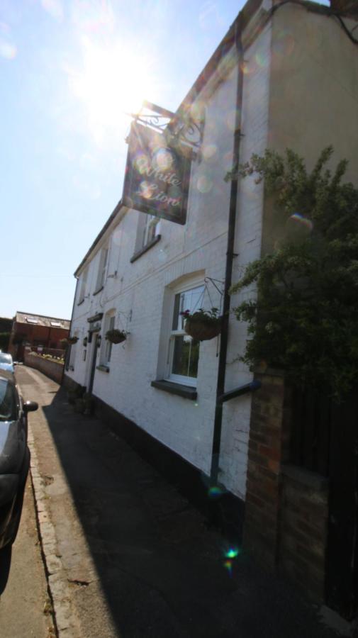 The White Lion At Wicken Bed & Breakfast Milton Keynes Exterior photo