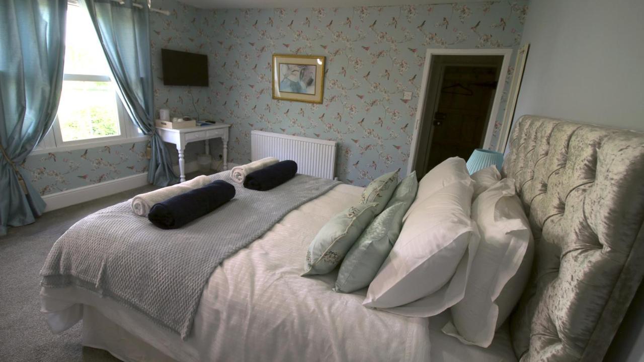 The White Lion At Wicken Bed & Breakfast Milton Keynes Exterior photo