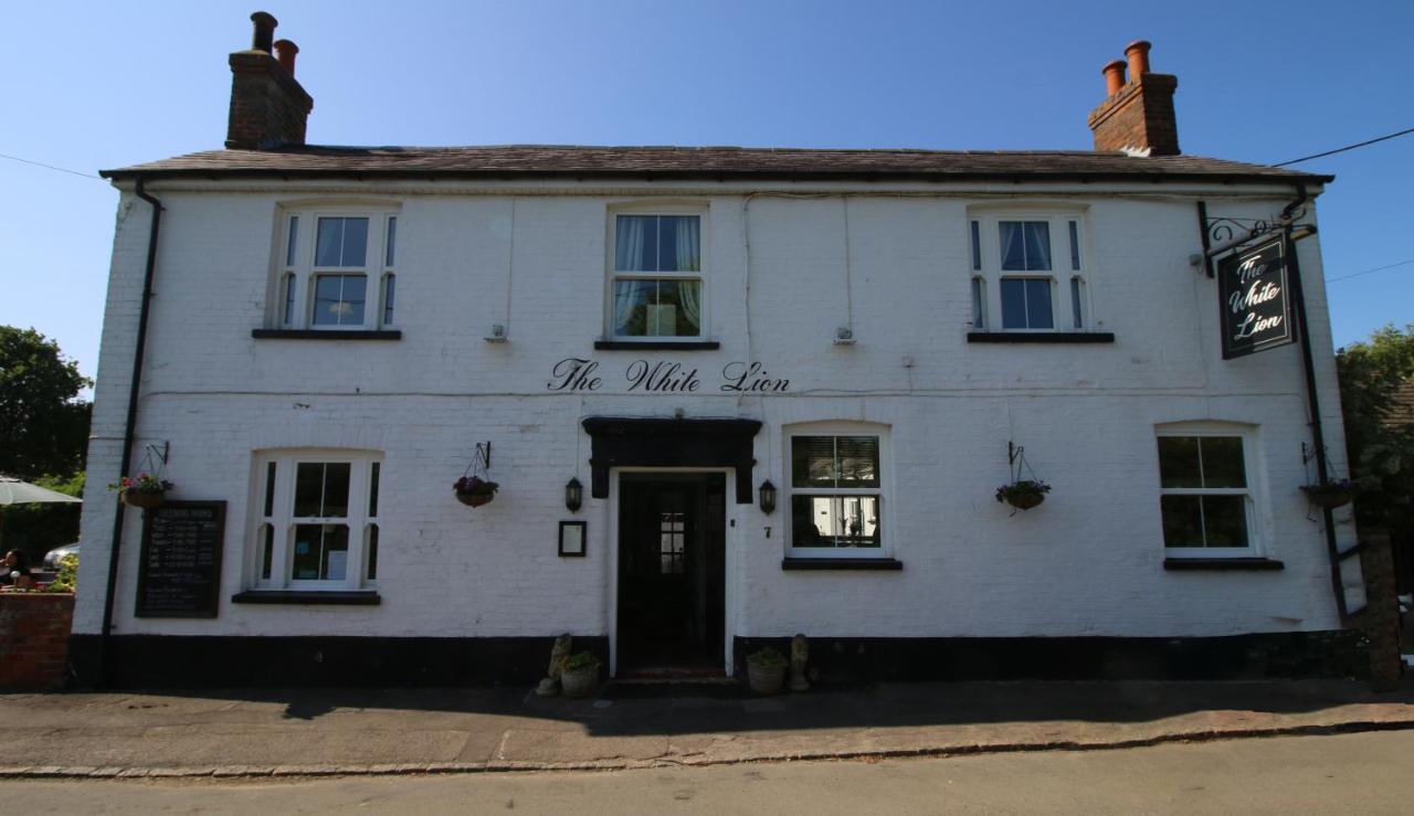 The White Lion At Wicken Bed & Breakfast Milton Keynes Exterior photo